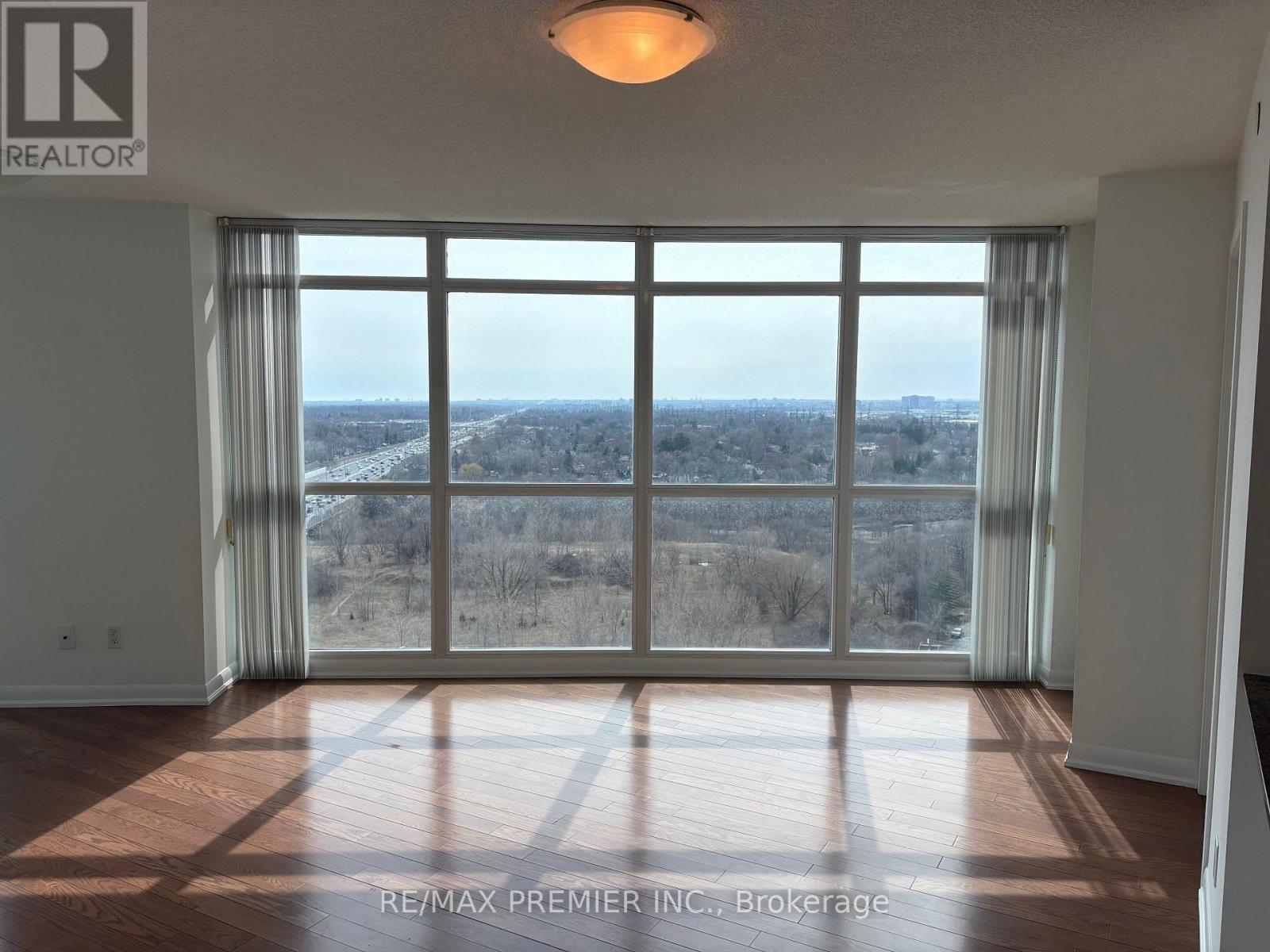 1904 - 215 SHERWAY GARDENS ROAD|Toronto (Islington-City Centre West), Ontario M9C0A4