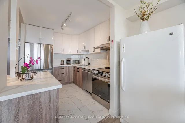 Additional image 12 of 3390 Weston Rd Unit 1104