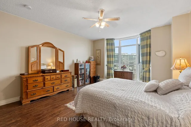 Additional image 18 of 5250 Lakeshore Rd Unit 809