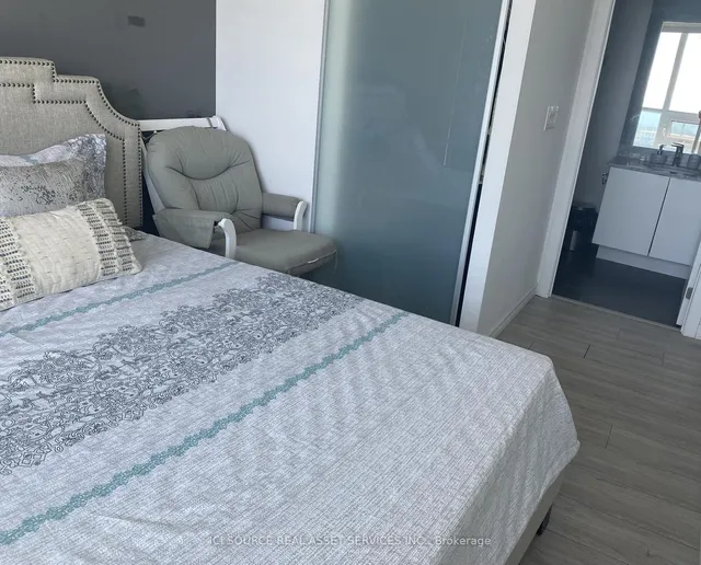 Additional image 14 of 150 East Liberty St Unit 2105