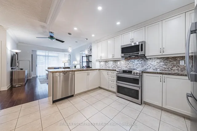 Additional image 7 of 125 Wilson St Unit 107