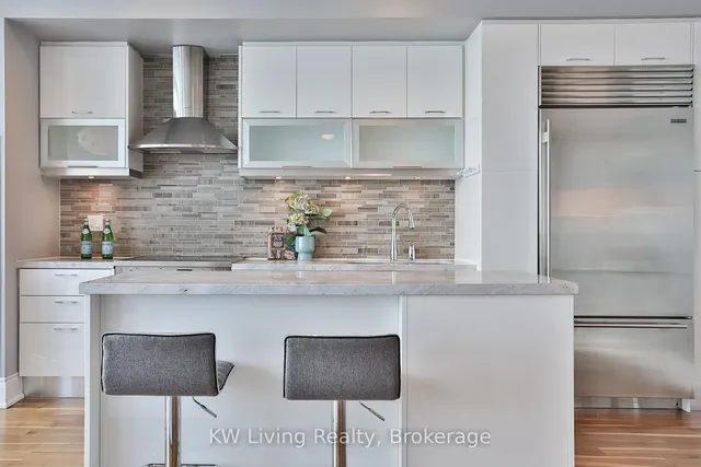 Additional image 6 of 388 Yonge St Unit 7514