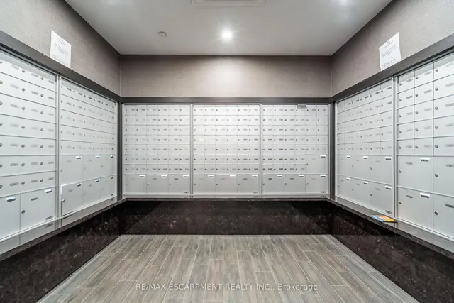 Additional image 22 of 450 Dundas St Unit 421