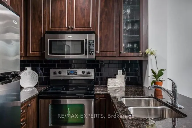 Additional image 6 of 88 Broadway Ave Unit 316