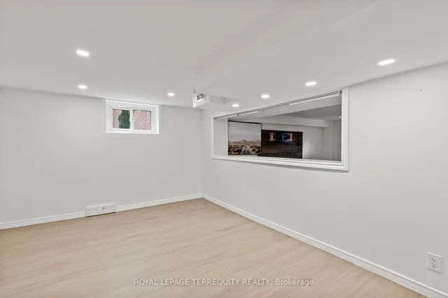 Additional image 22 of 944 Long Dr