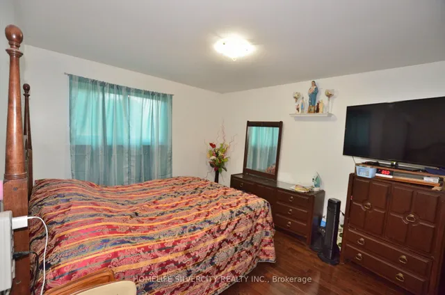 Additional image 25 of 35 Geneva Cres