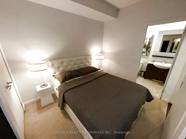 Additional image 12 of 8 York St Unit 2710