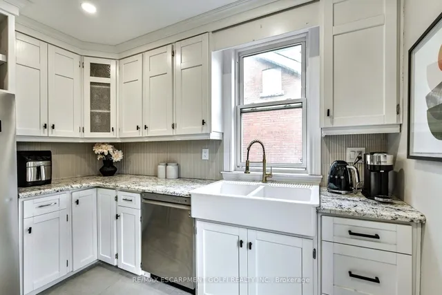 Additional image 15 of 131 Alpine Ave