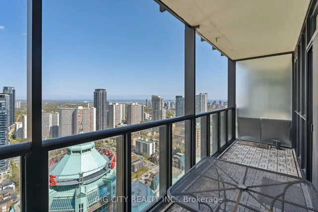 Additional image 29 of 110 Charles St Unit 3608