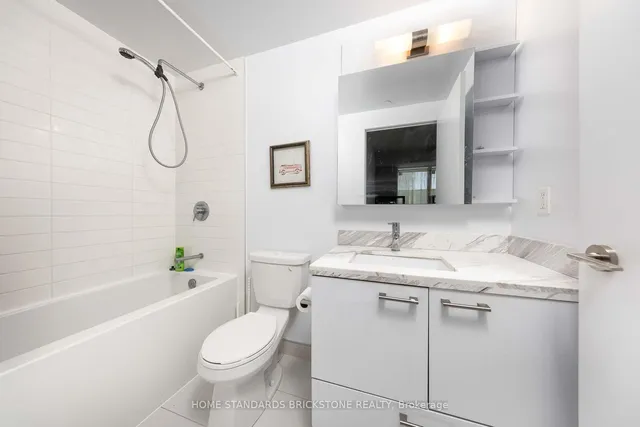 Additional image 16 of 2221 Yonge St Unit 3511