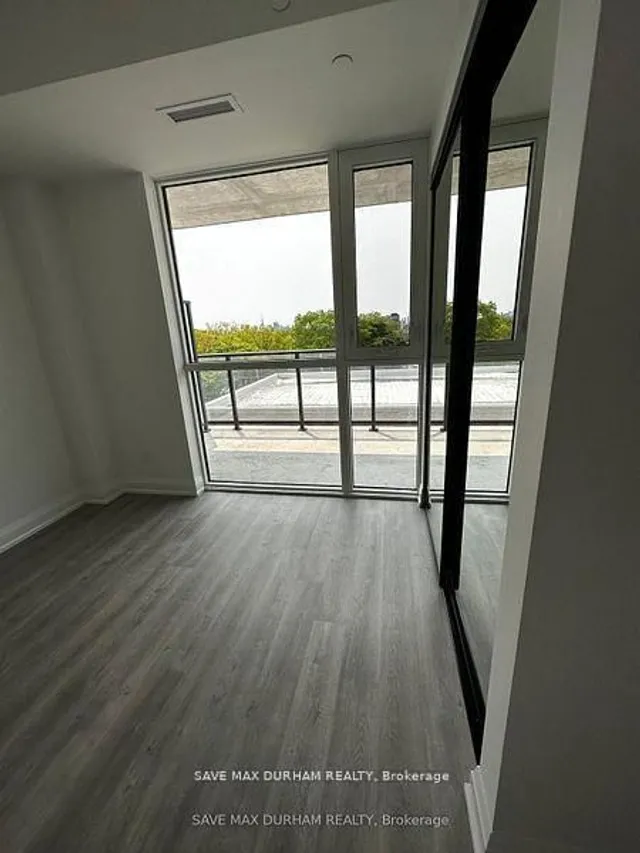 Additional image 3 of 2369 Danforth Ave Unit 616