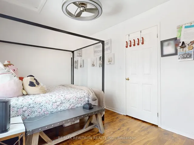 Additional image 26 of 81 Isaac Devins Blvd