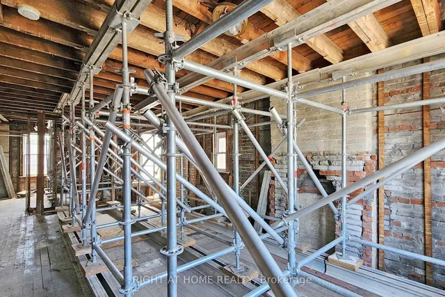 Additional image 34 of 207 Victor Ave