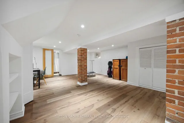 Additional image 37 of 427 Annette St