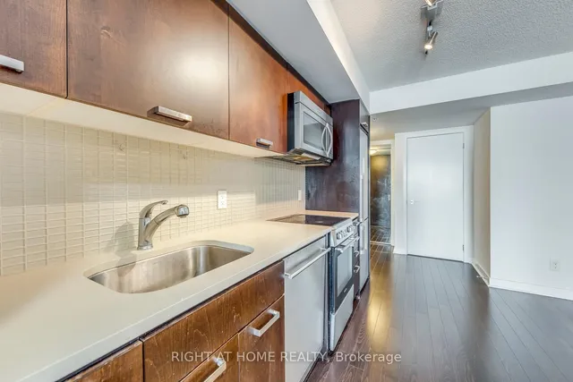 Additional image 10 of 295 Adelaide St Unit 1306