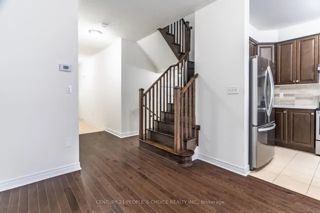 Additional image 7 of 61 Finegan Circ