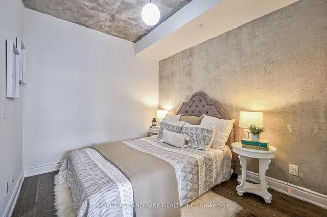 Additional image 21 of 608 Richmond St Unit 509