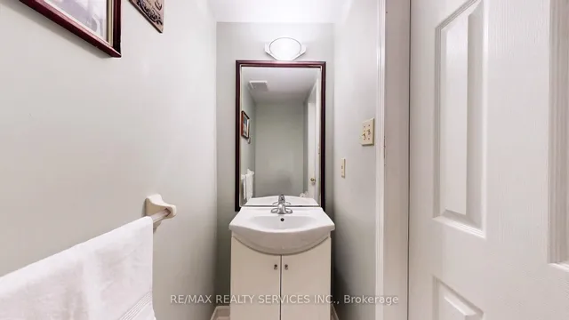 Additional image 21 of 87 Sprucelands Ave