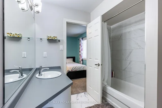 Additional image 36 of 58 ANDERSON Crt