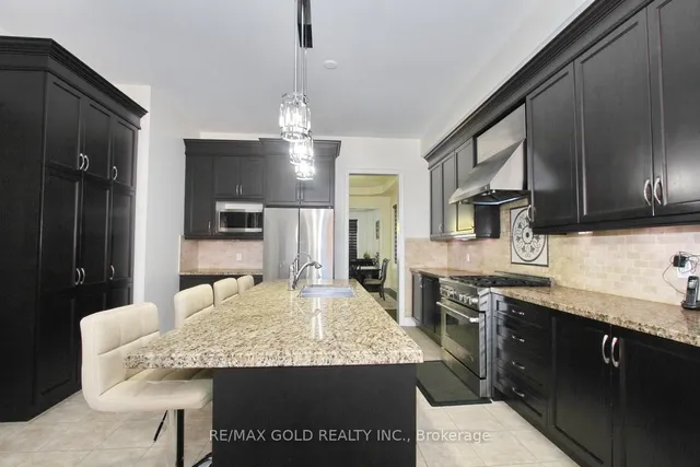 Additional image 12 of 14 Ladbrook Cres