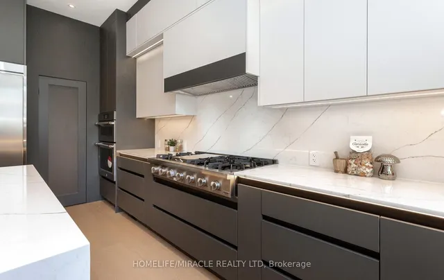 Additional image 16 of 55 Adanac Dr