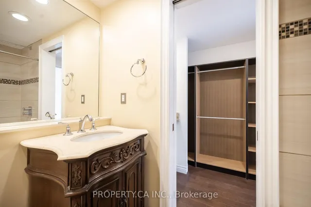 Additional image 17 of 55 Lombard St Unit 203