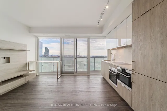 Additional image 2 of 15 Queens Quay Unit 2209