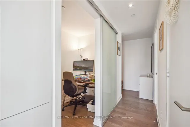 Additional image 18 of 161 Roehampton Ave Unit 1010