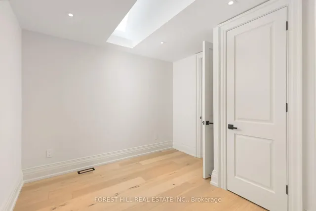 Additional image 25 of 118 Briar Hill Ave