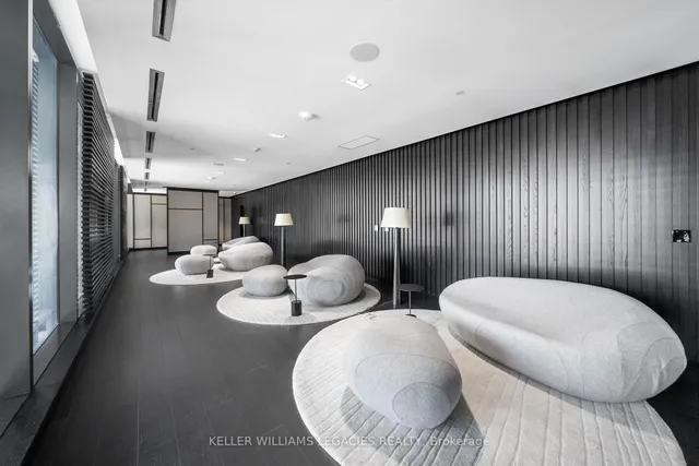 Additional image 27 of 501 Yonge St Unit 1211