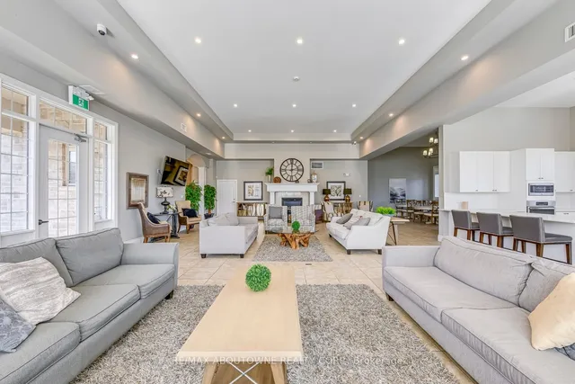 Additional image 32 of 1470 Main St Unit 411