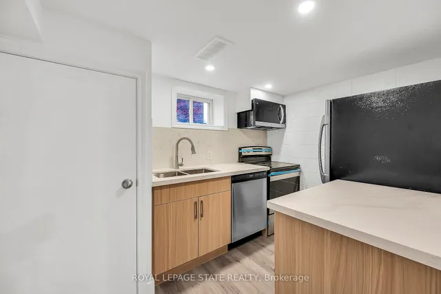 Additional image 29 of 44 West 4th St