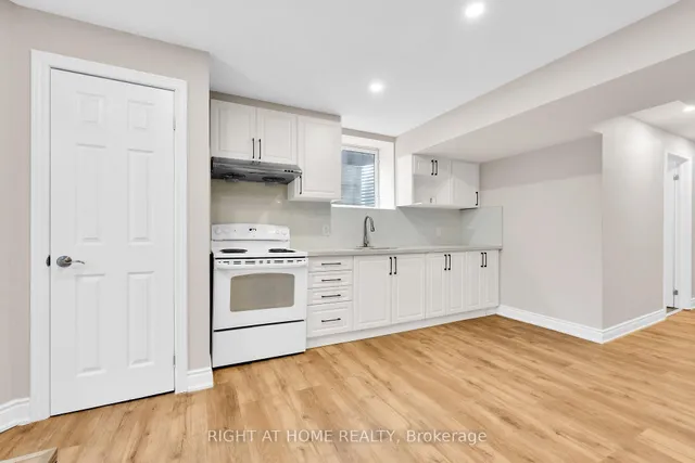 Additional image 5 of 1445 Laurier Ave