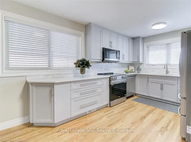 Additional image 15 of 6 Lilacside Dr