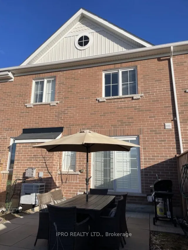 Additional image 19 of 1142 Duignan Cres