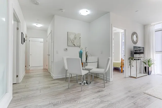 Additional image 30 of 159 Wellesley St Unit 401