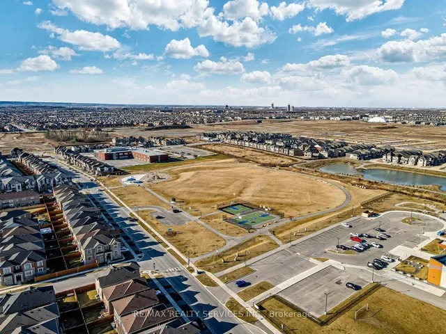 Additional image 40 of 462 Violet Gate