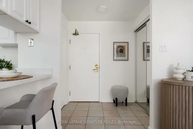 Additional image 7 of 889 Bay St Unit PH4