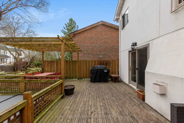 Additional image 22 of 37 Johnston Ave