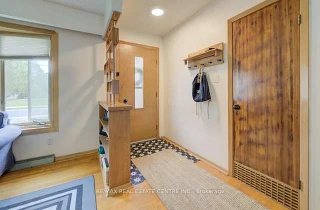 Additional image 6 of 248 Fergus Ave