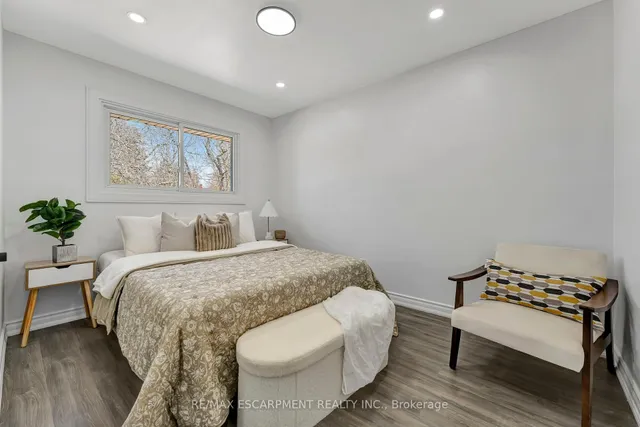 Additional image 23 of 216 Sioux Rd