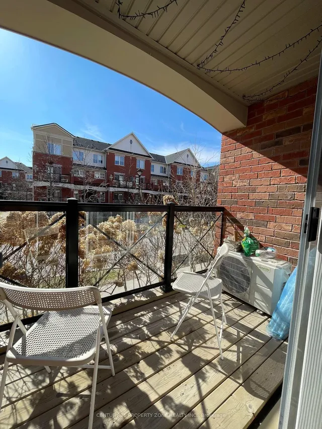 Additional image 22 of 2500 Post Rd Unit 20