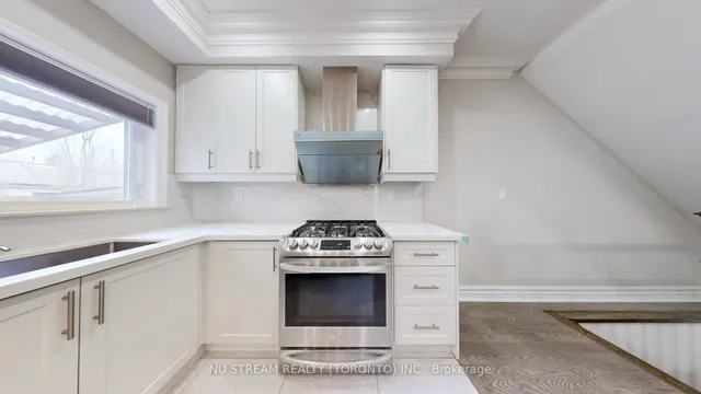 Additional image 10 of 1040 Ossington Ave