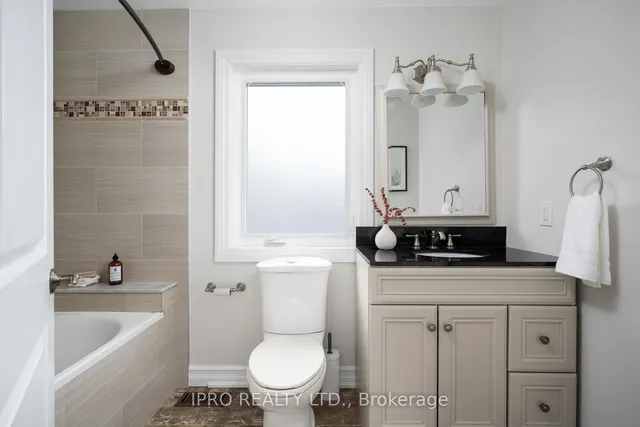 Additional image 37 of 115 Cadorna Ave