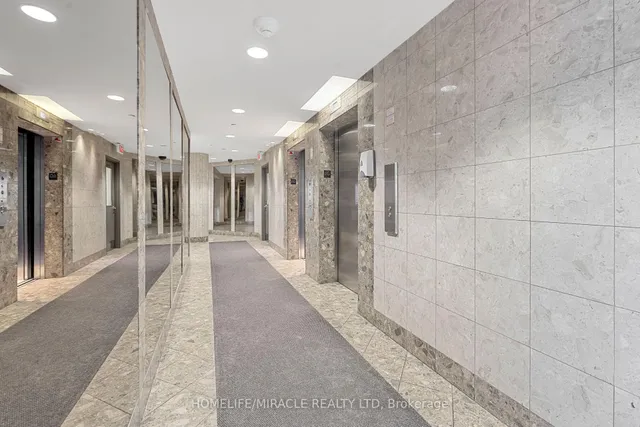 Additional image 10 of 350 Alton Towers Circ Unit 1106