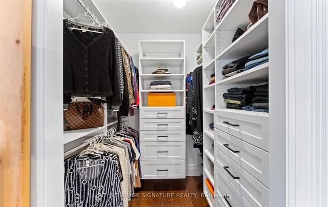 Additional image 24 of 139 Merton St Unit 230