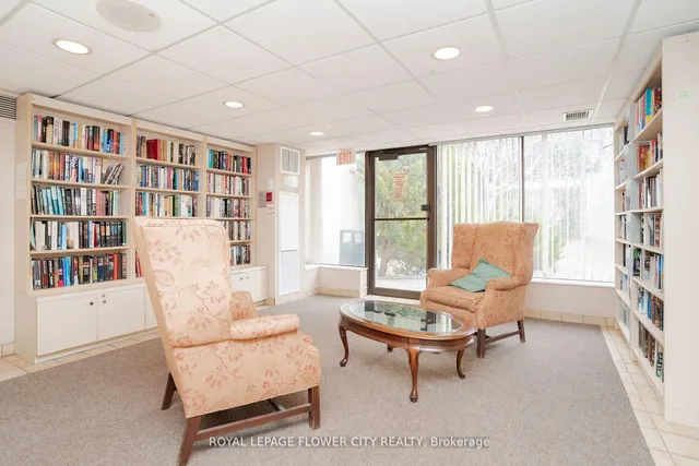 Additional image 27 of 3650 Kaneff Cres Unit 801