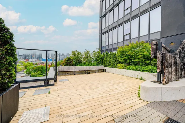 Additional image 46 of 203 College St Unit 1007