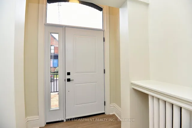 Additional image 3 of 66 Erie Ave