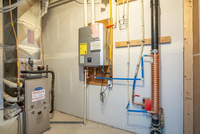 Additional image 39 of 18 Clear Valley Lane